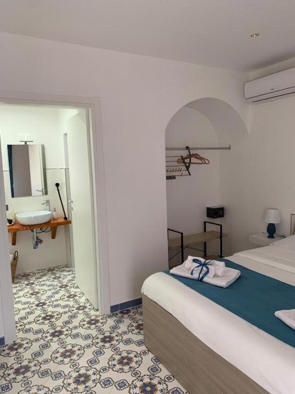 Mini Appartamenti Ballaro Rooms Palermo Kültér fotó